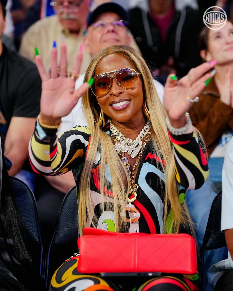 Mary J. Bilge Knicks Game 2025, makeup by Rebecca Lee Artistry — from rebeccaleeartistry.com